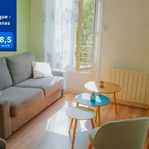 https://charmant-t2-renove-proche-centre-de-lyon.hotels-rhonealpes.com